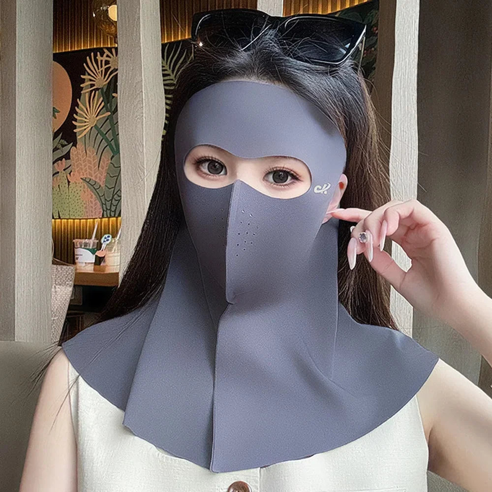 Sunscreen Face Mask with UV Shield