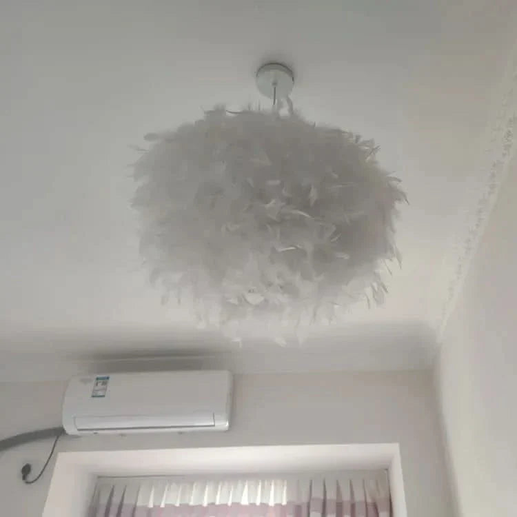 Elegant Amanda Pendant Lamp