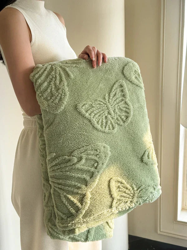 Cozy Plush Blanket with 3D Floral Pattern