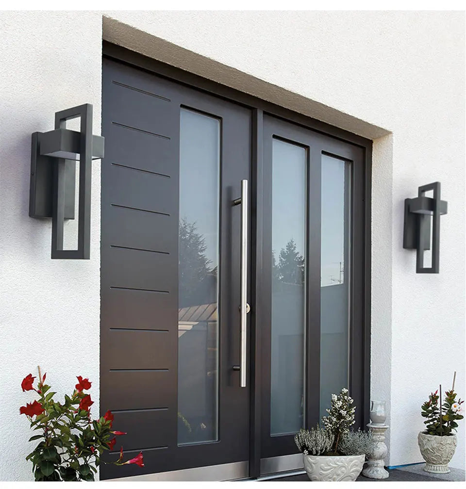 Outdoor LED Wall Lamp Waterproof Black Metal 10W
