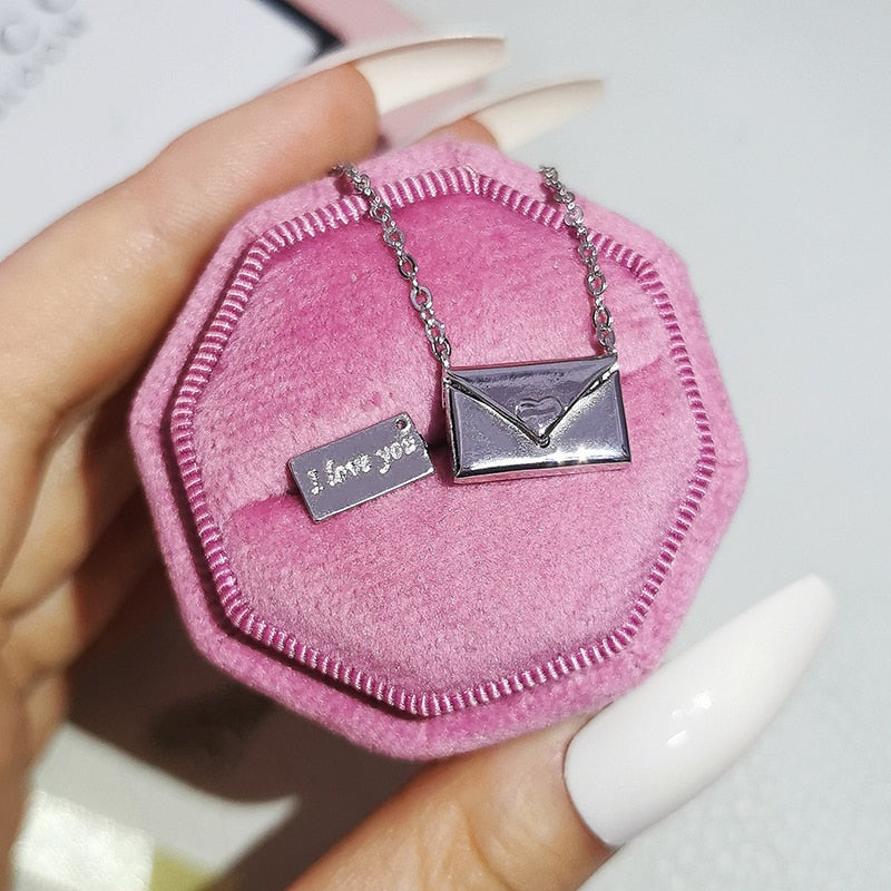 Heart Shape Love Letter Pendant Necklace - Fesara