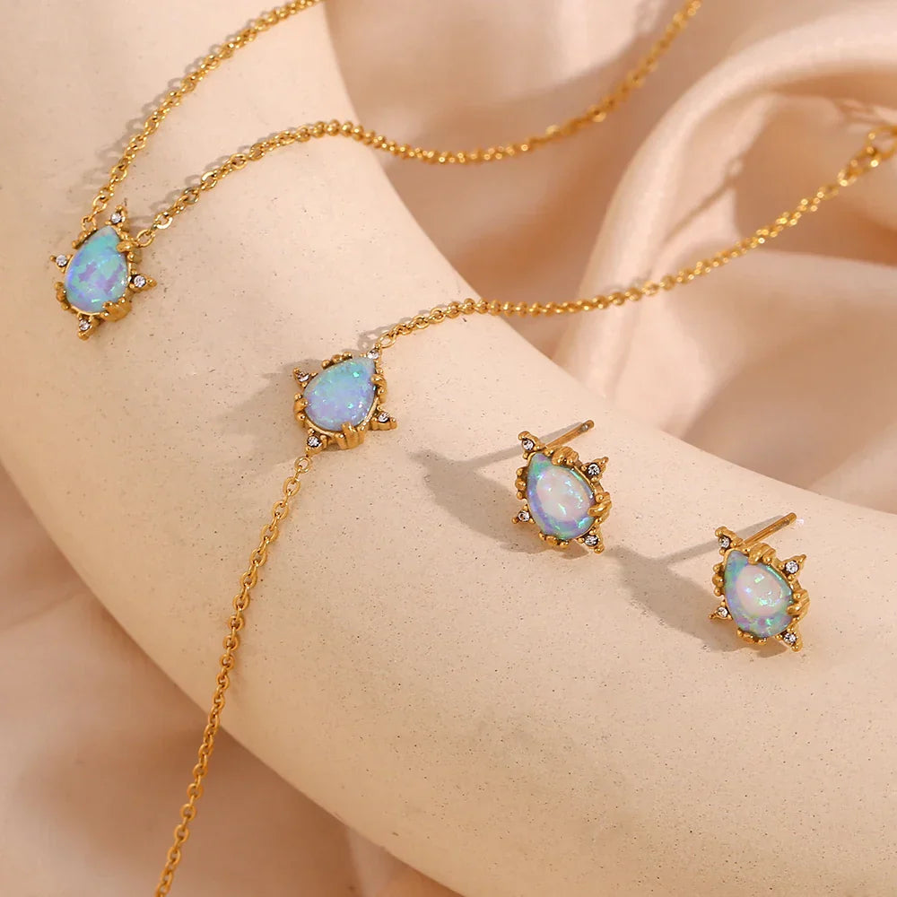 Delicate Sparkle Opal Jewelry Set