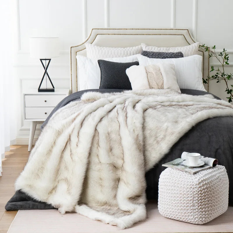 Plush Faux Fur Blanket - Soft Cozy Decorative Throw