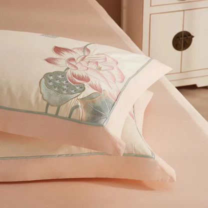 Luxurious Flower Print Bedding Set