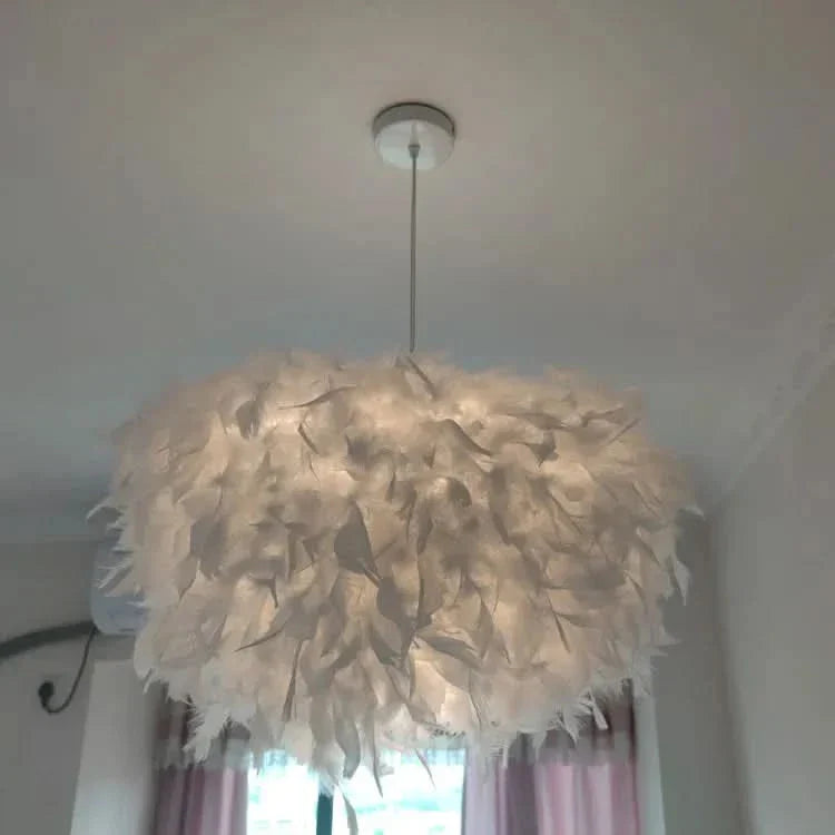 Elegant Amanda Pendant Lamp