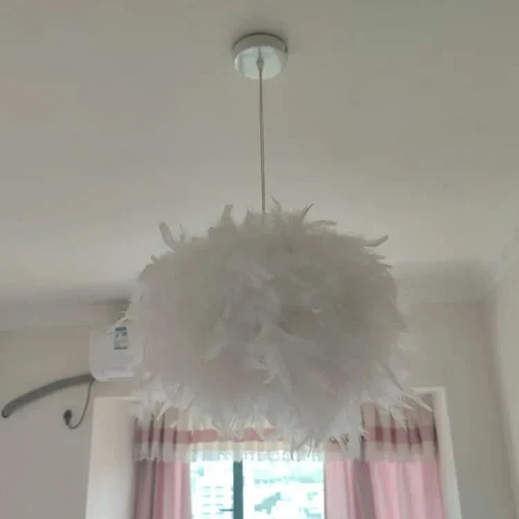 Elegant Amanda Pendant Lamp