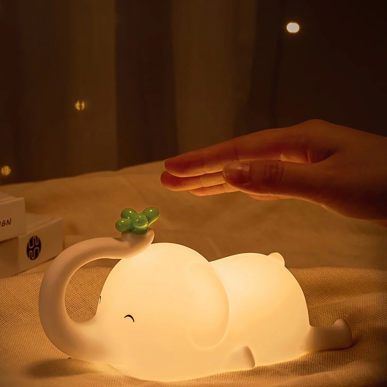 Compact LED Nightlight with Adjustable Brightness - Fesara