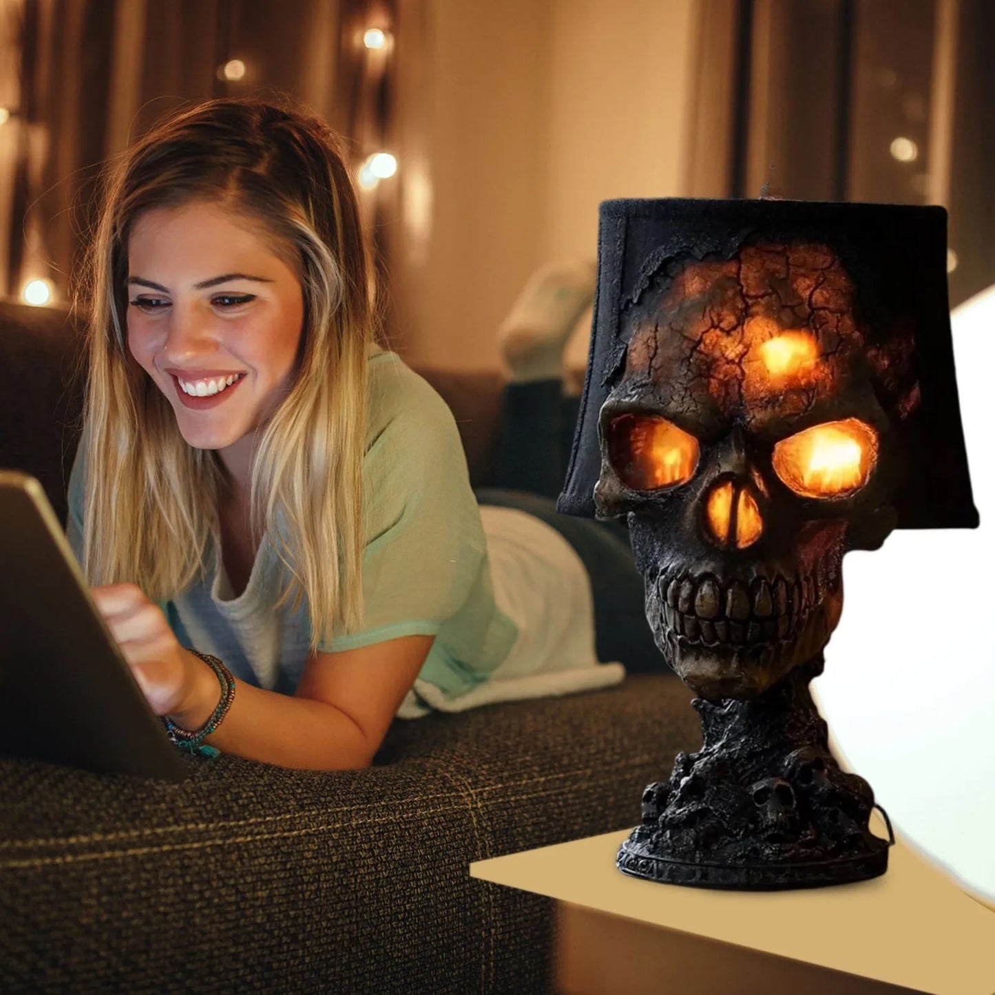 Spooky Skull Table Lamp Dark LED Light