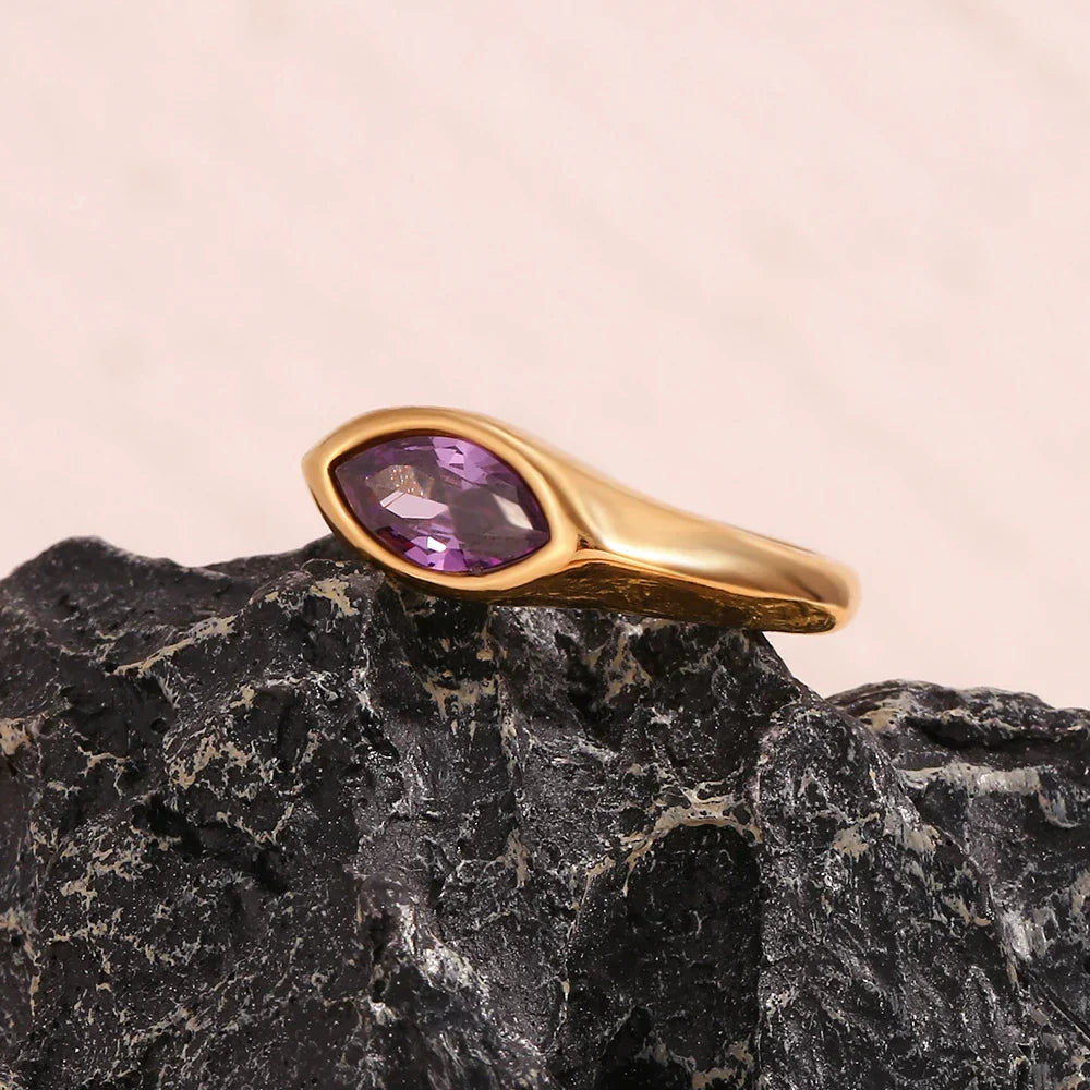 Luxury Oval Diamond Engagement Ring - Fesara