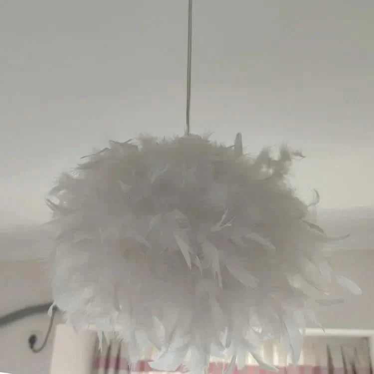 Elegant Amanda Pendant Lamp
