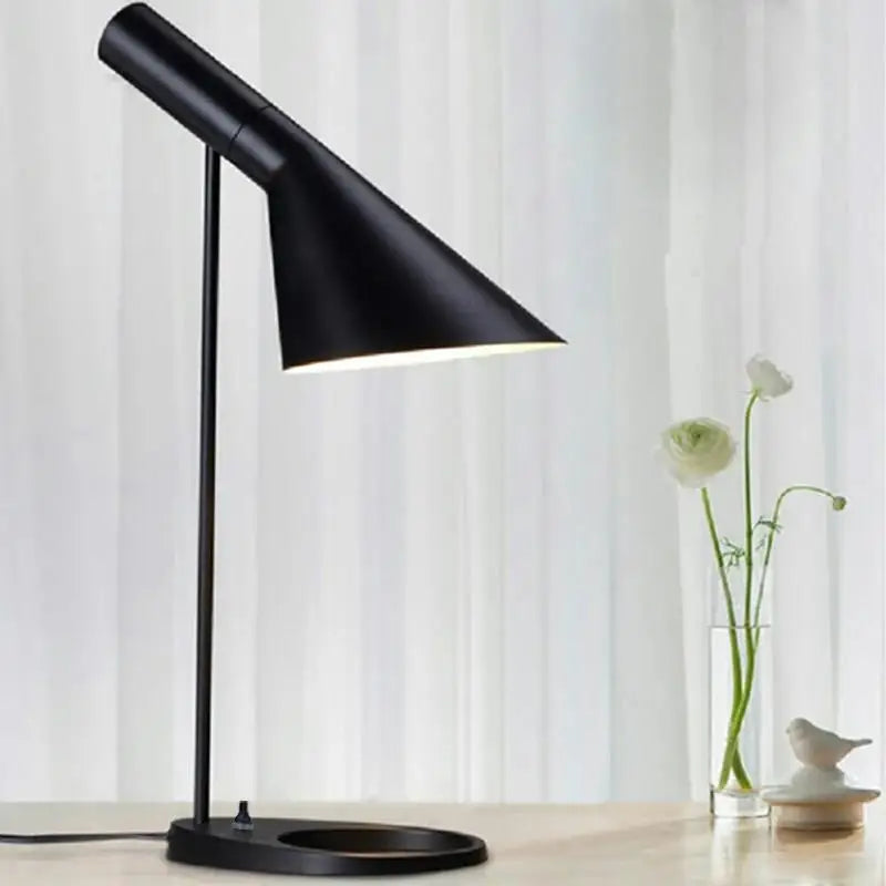 Stylish Nordic Pendant Light for Ambient Lighting - Fesara
