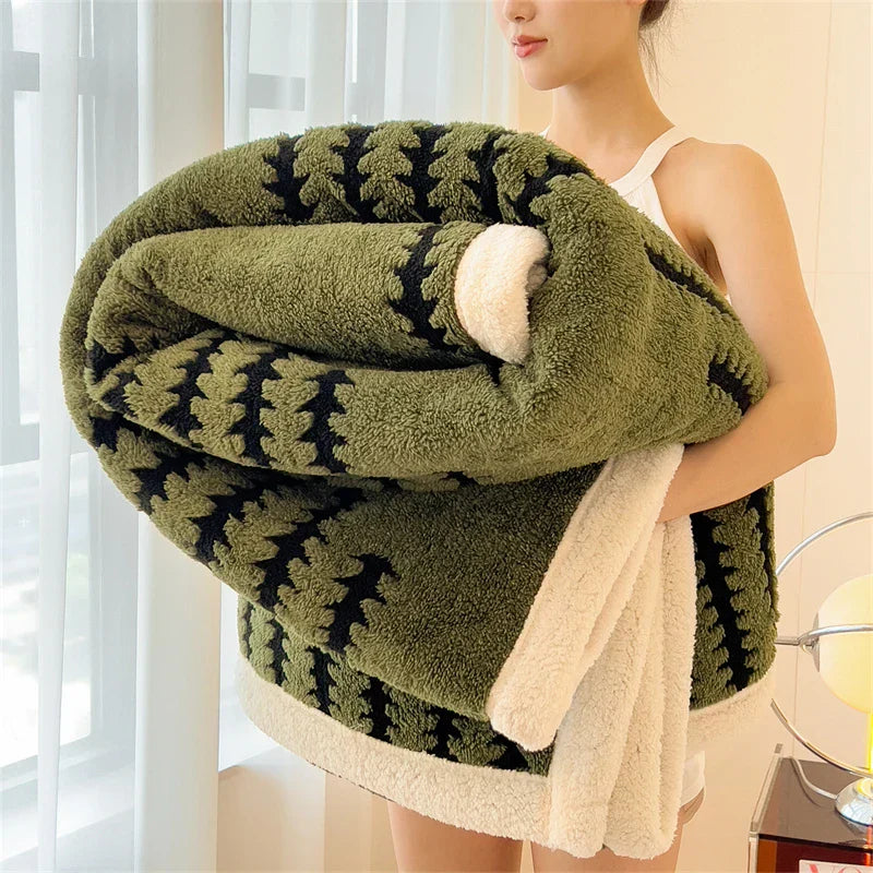 Plush Soft Blanket with Velvet and Flannel - Fesara