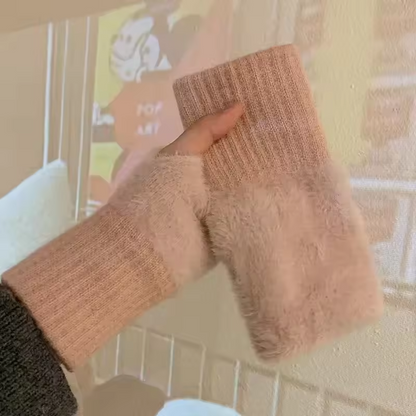 Cozy Unisex Fleece Gloves for Men and Women