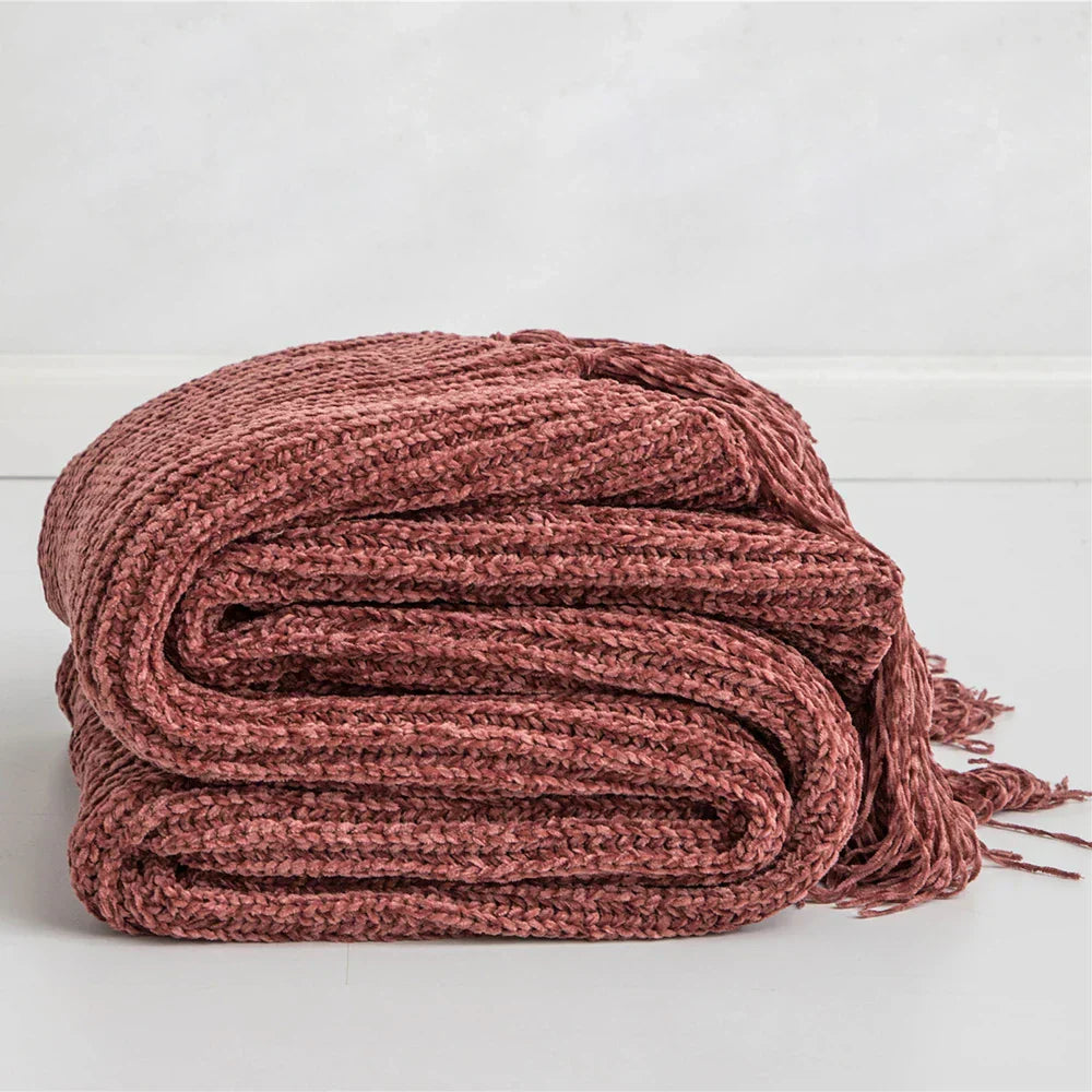 Plush Heart Blanket with Soft Fringe