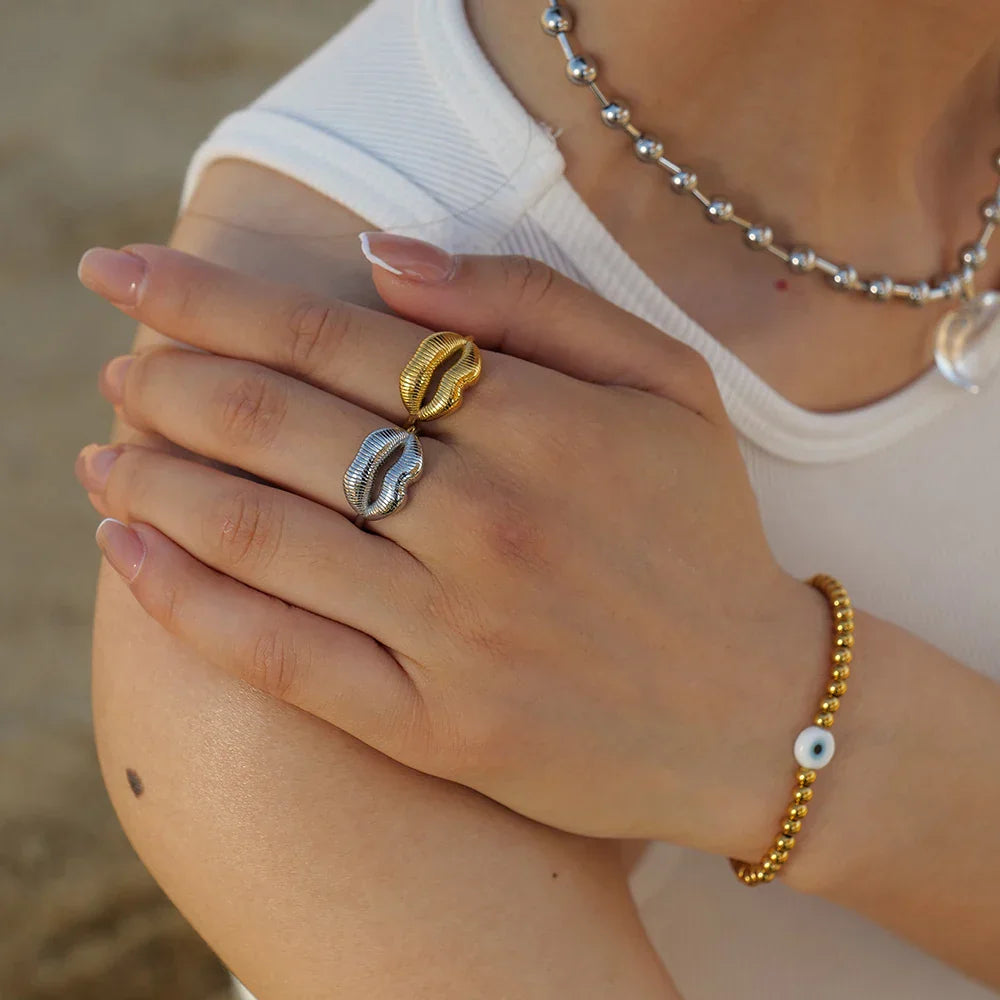 Elegant Passionate Love Ring