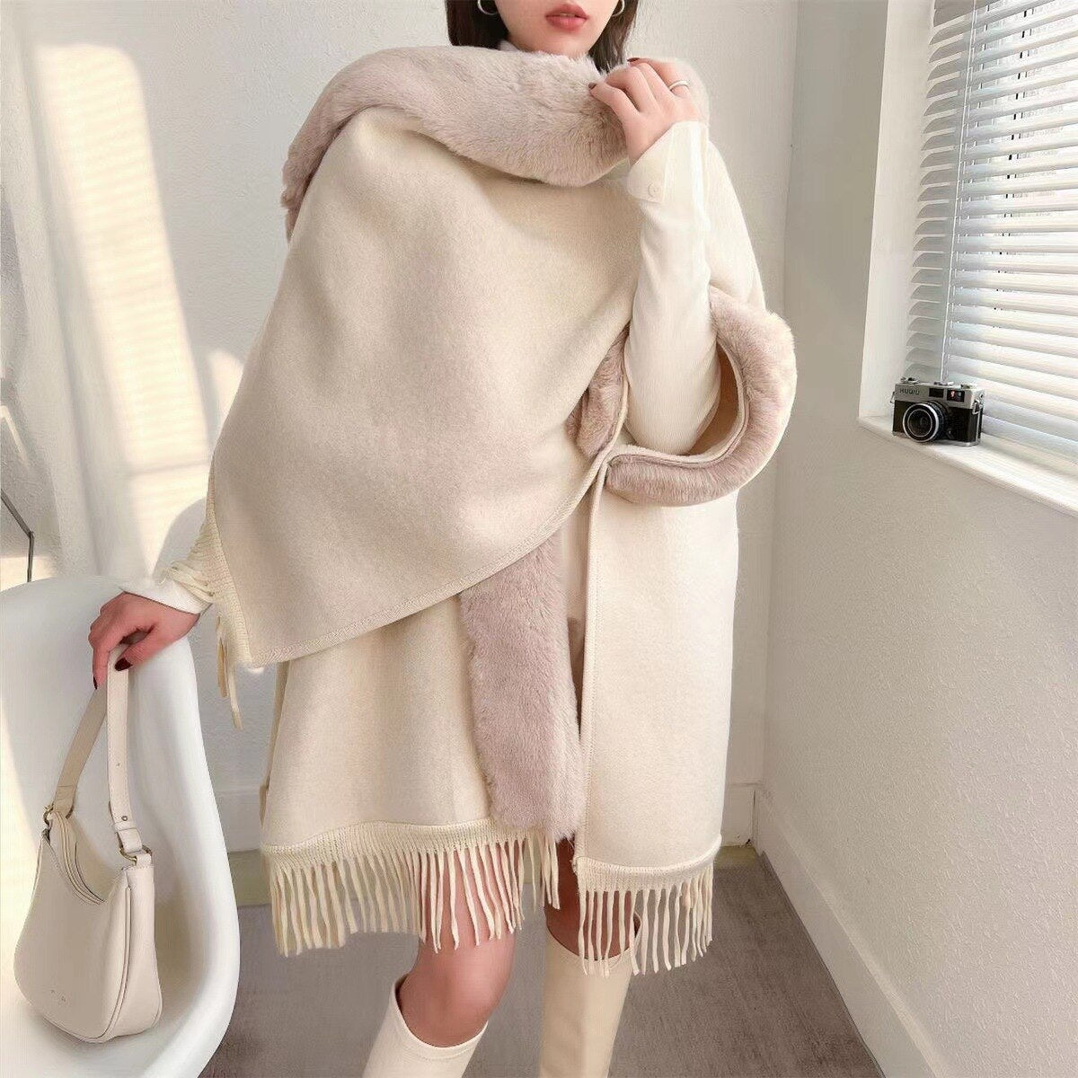 Cozy Women's Fleece Lined Long Hooded Poncho Blanket