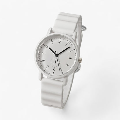 Vibrant Quartz Watch with Fashionable Silicone Strap