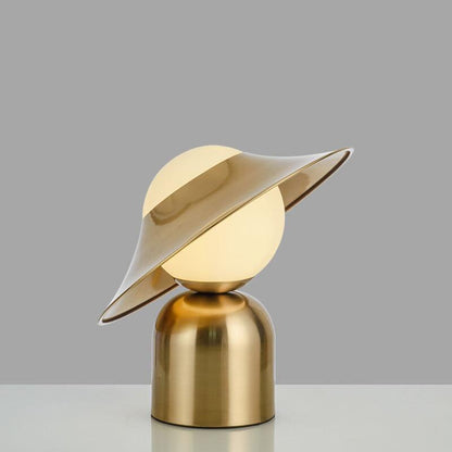 Luxurious Metal Nordic Table Light