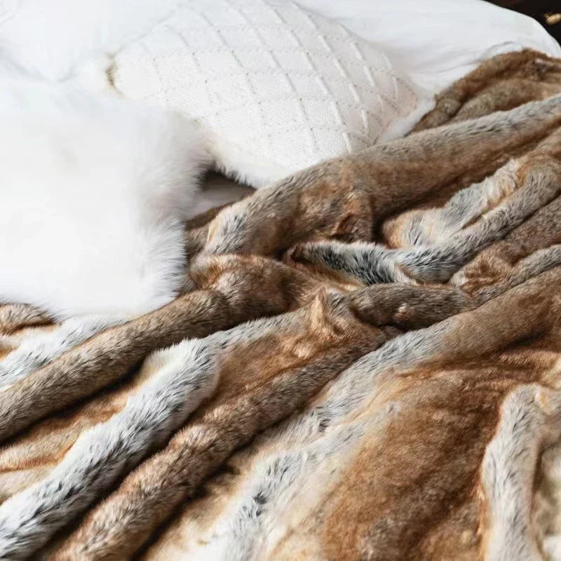 Plush Faux Fur Throw Blanket - Warm & Super Soft