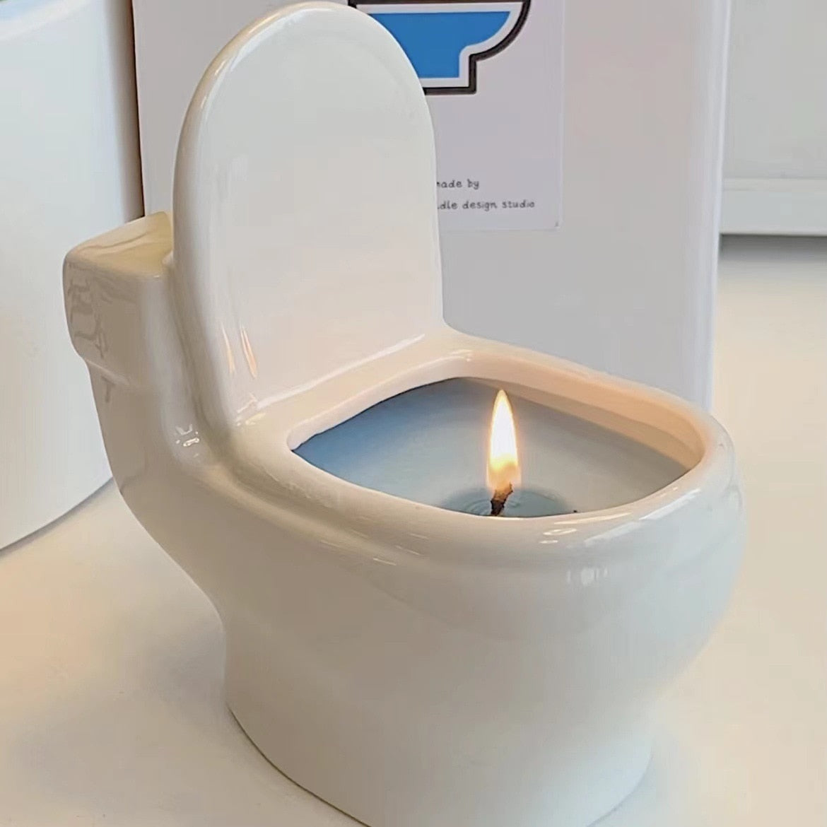 Fesara | Humorous Bathroom Aroma Candle