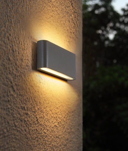 Outdoor Weatherproof Wall Light