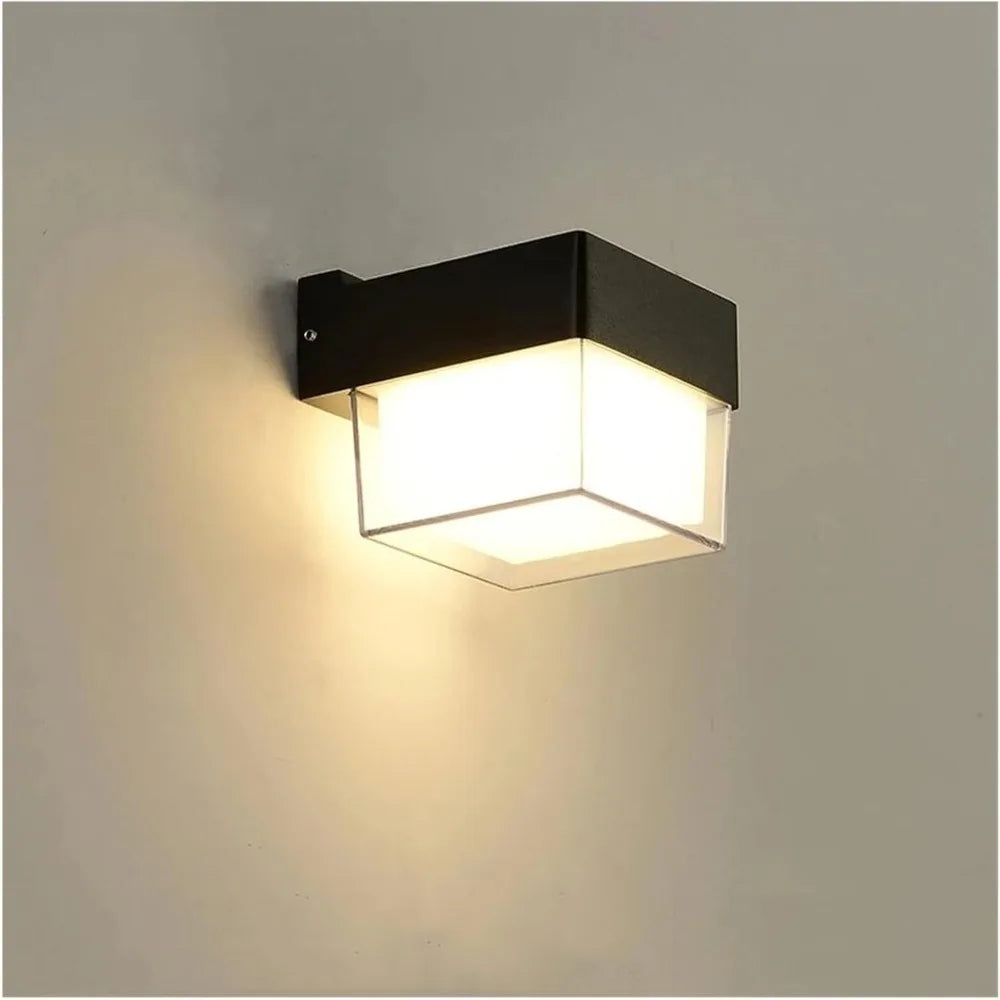 Bright Outdoor Wall Lamp with LED Technology