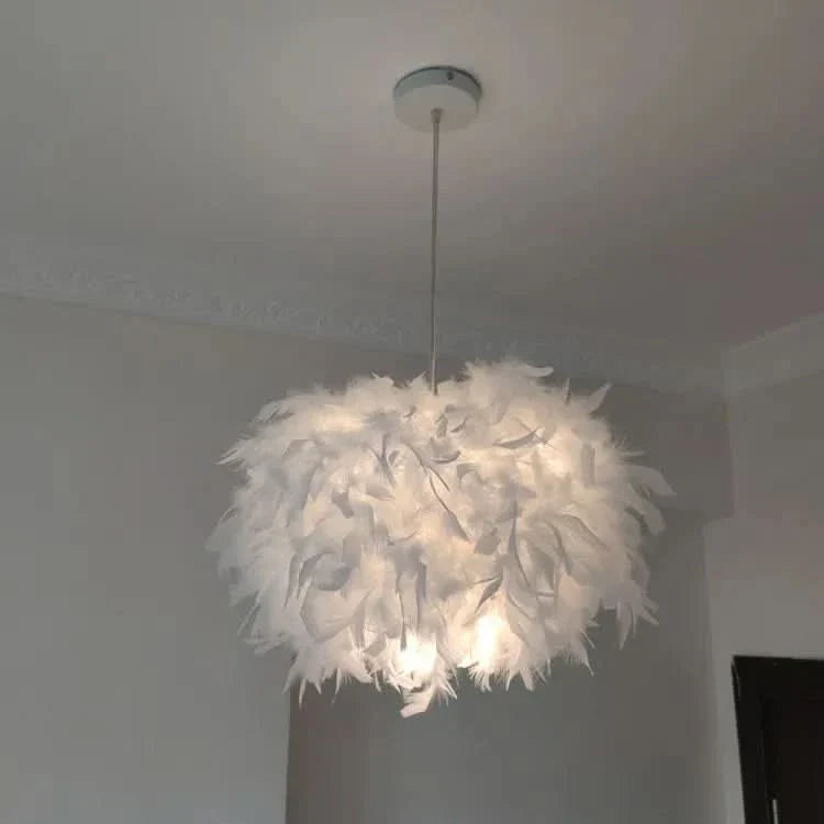 Elegant Amanda Pendant Lamp