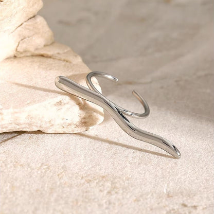 Unique Wave Pattern Bar Ring