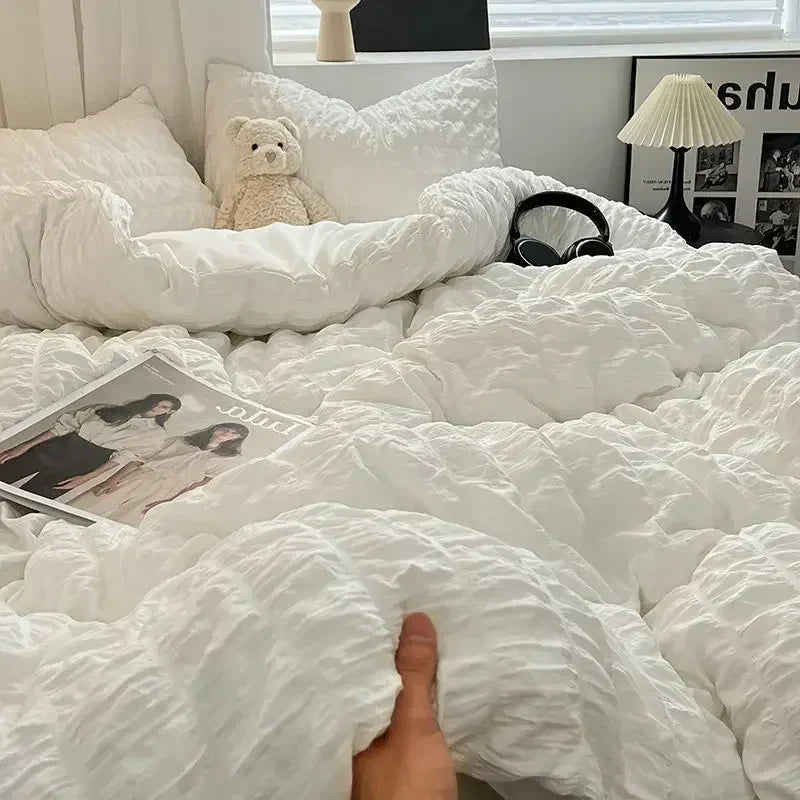 Classic French Lightweight Bedding Set