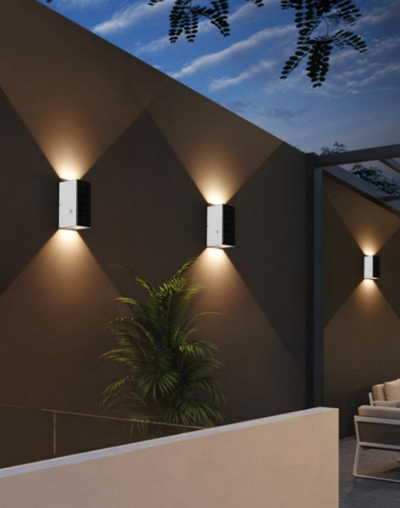 Modern Slim Metal Wall Light