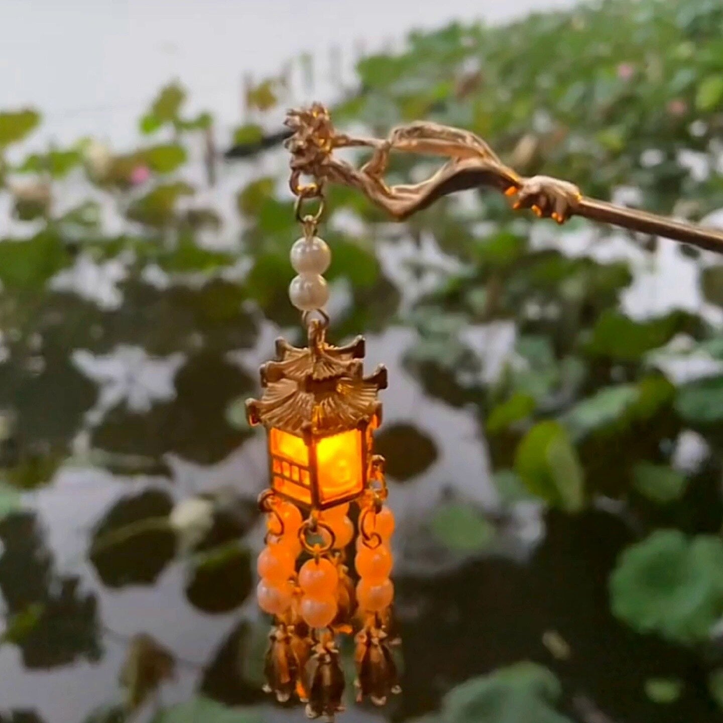 Vintage Inspired Hair Lantern Pins