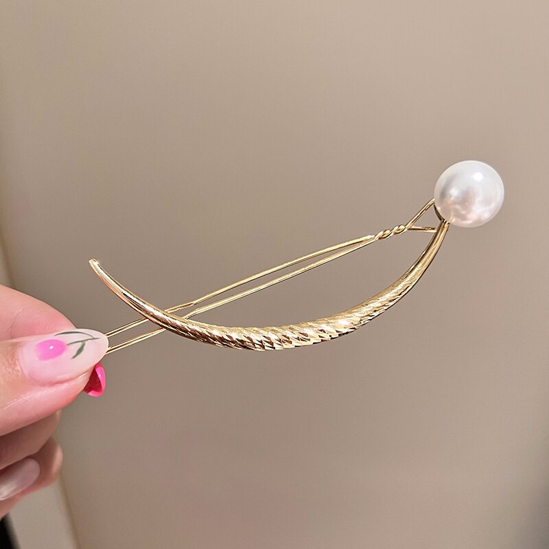 Simple Asian Inspired Pearl Hair Clip - Fesara