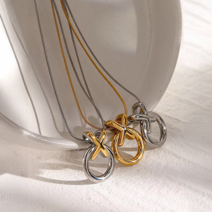 Fesara | Beautiful Twist Chain Necklace