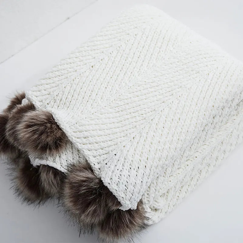 Plush Heart Blanket with Soft Fringe