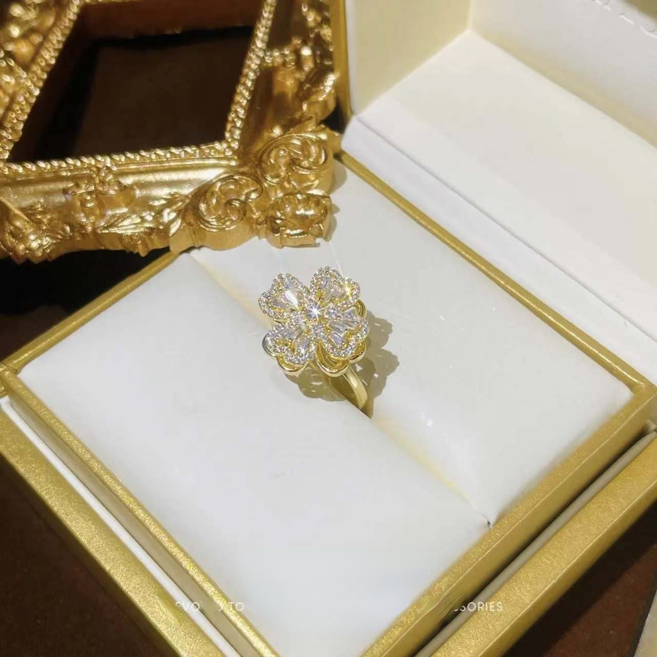 Sparkling Floral Zircon Statement Ring - Fesara