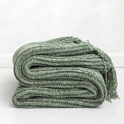 Plush Heart Blanket with Soft Fringe