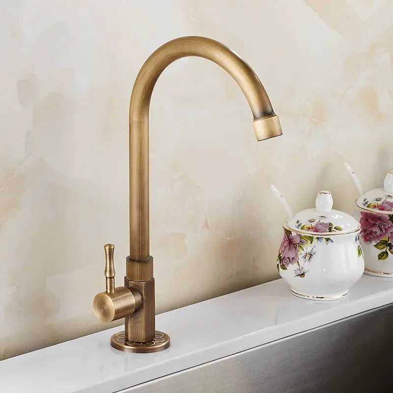 Classic Brass Swan Neck Kitchen Faucet - Fesara