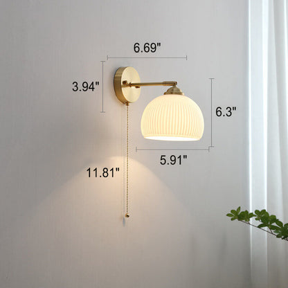 Vintage Gold Textured Glass Wall Lamp