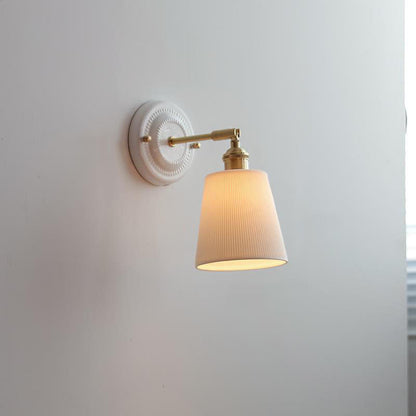 Classic Asian Style Metal 1-Light Wall Sconce
