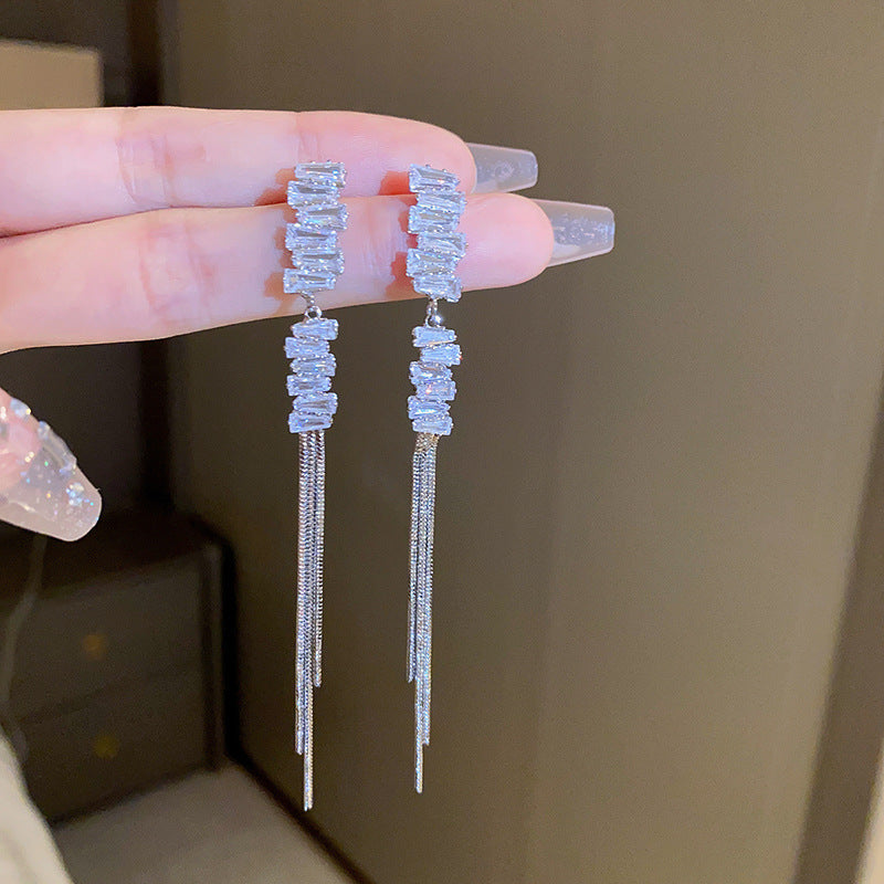 Luxurious Crystal Drop Tassel Earrings for Women