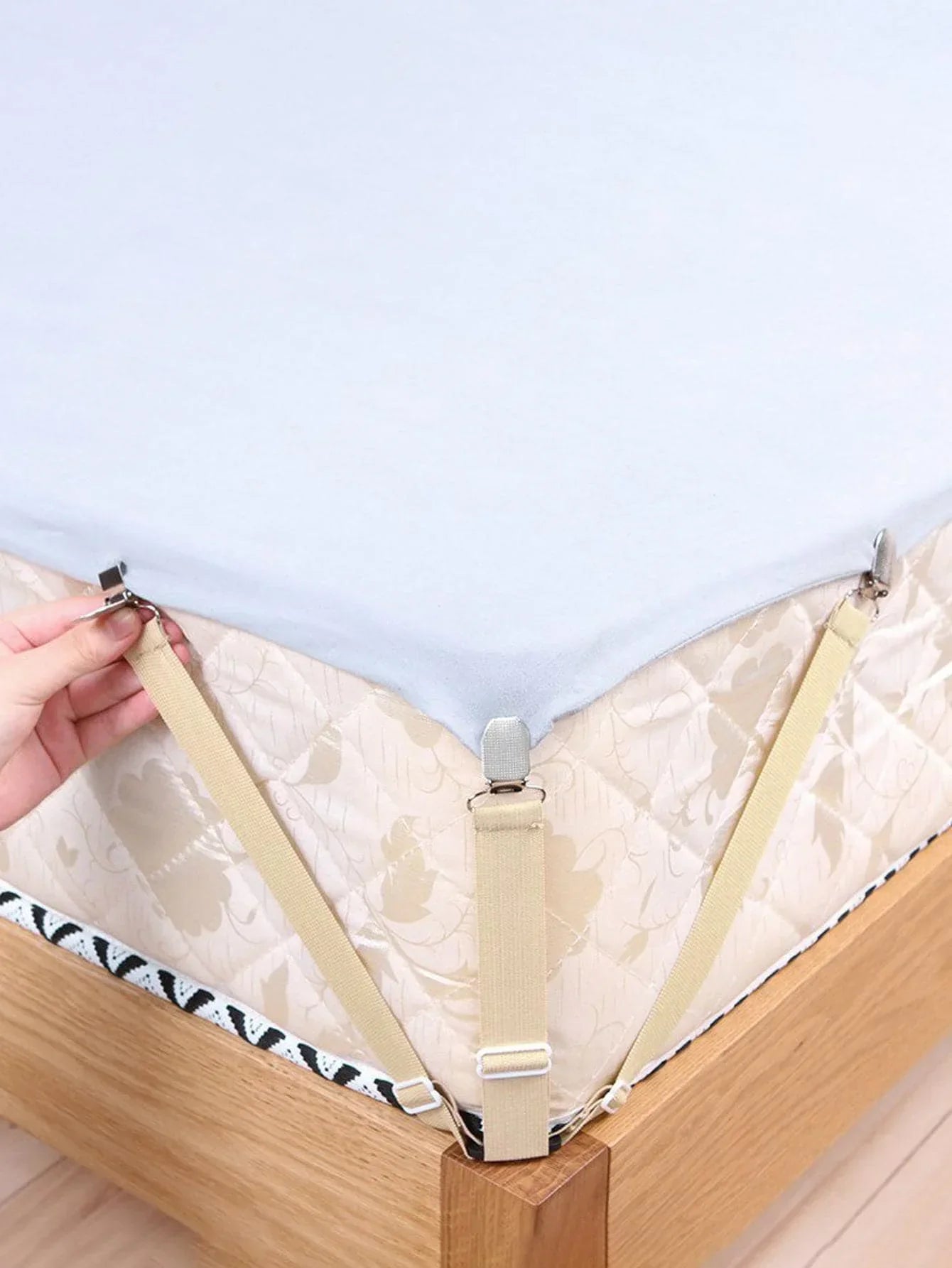 Easy Fit Bed Sheet Holders - 4 Pack Adjustable Straps