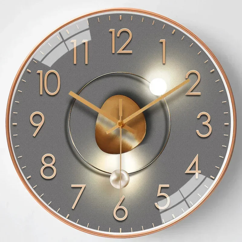 Quiet Traditional Analog Clock