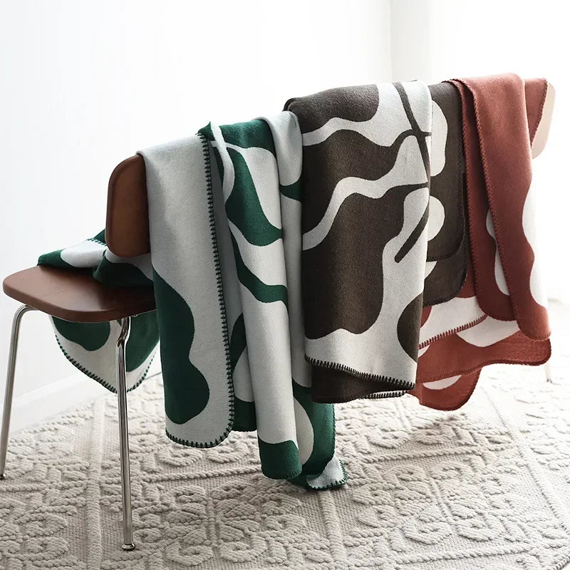 Cozy Nordic Soft Throw Blanket