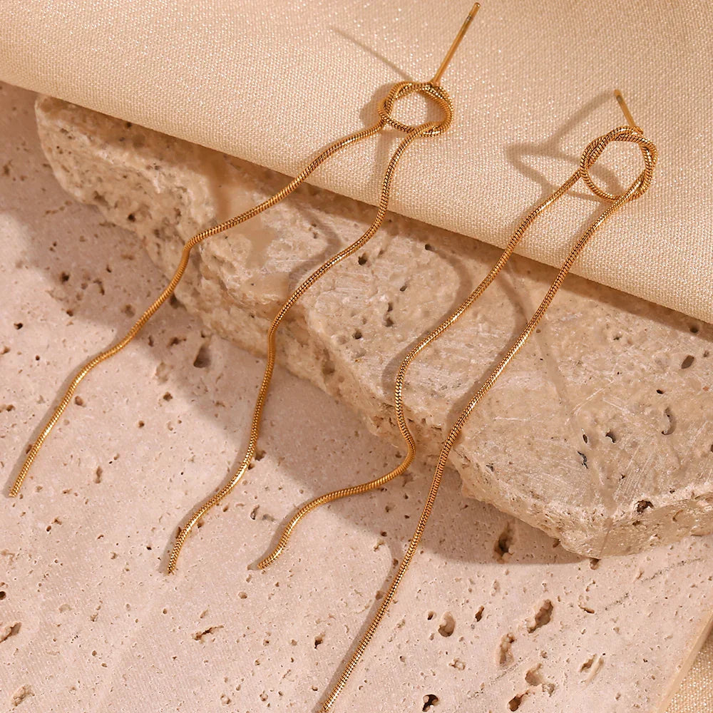 Delicate Gold Circle Drop Earrings