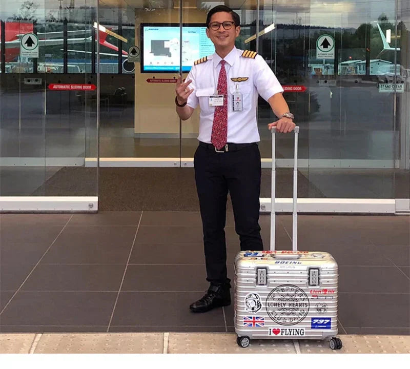 Lightweight Metal Hardside Luggage Case
