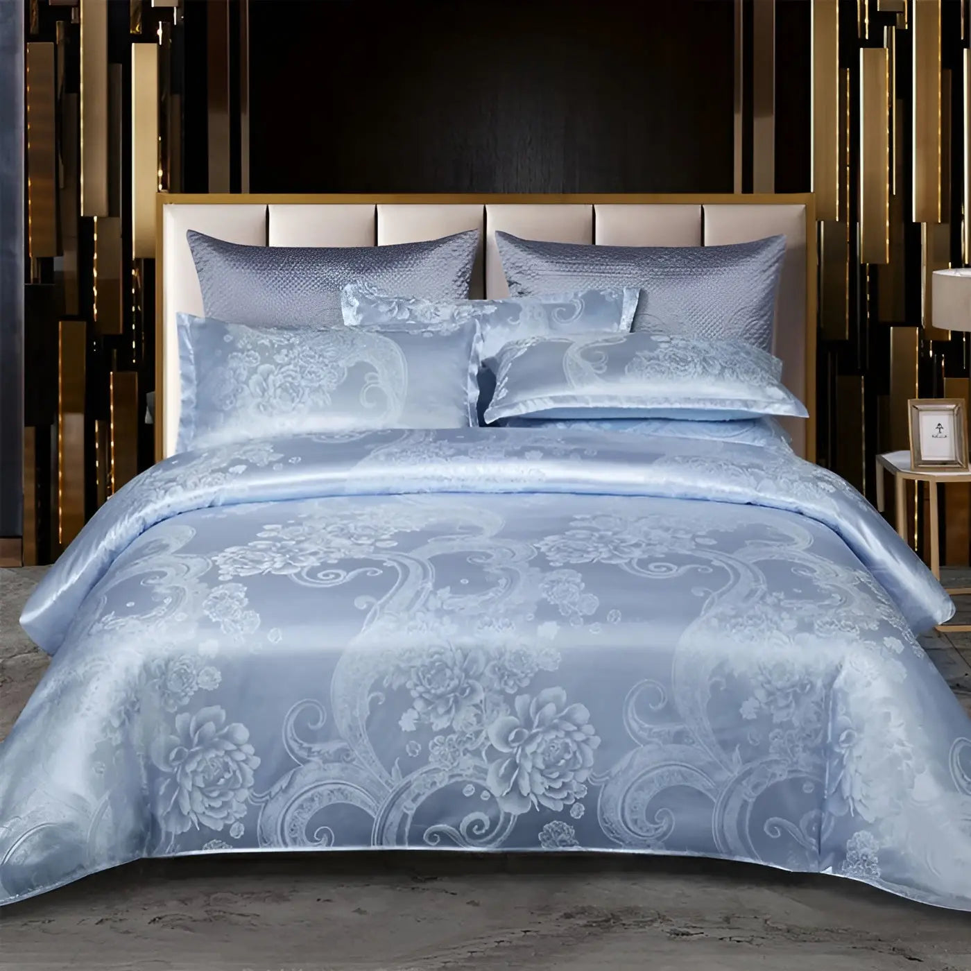 Elegant Soft Duvet Cover for Master Bedroom