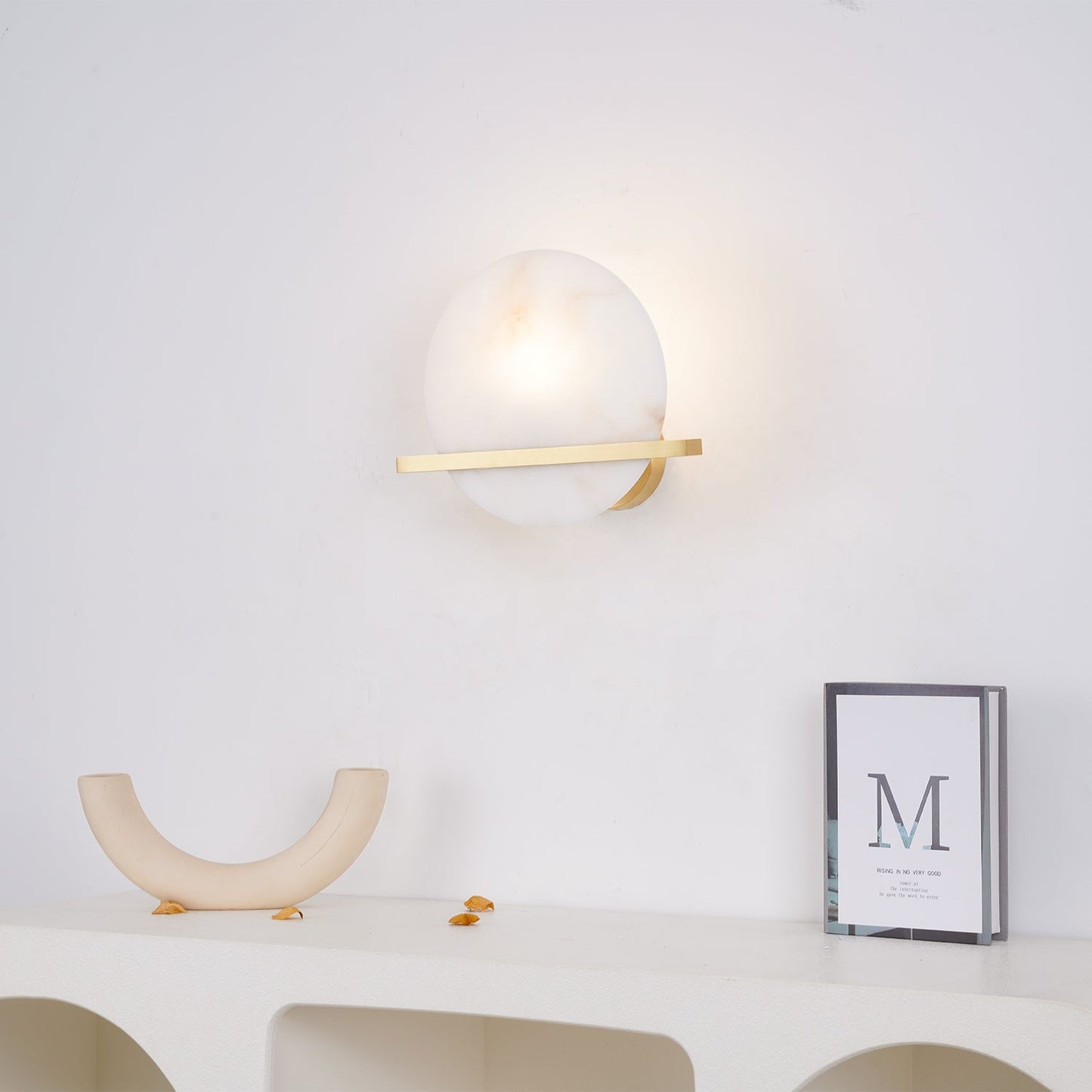 Elegant Marble Wall Light for Traditional Decor