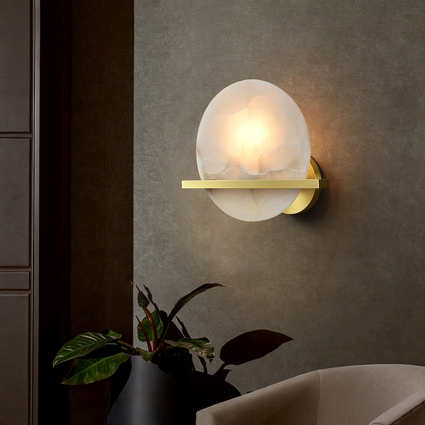 Elegant Marble Wall Light for Traditional Decor