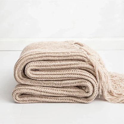 Plush Heart Blanket with Soft Fringe