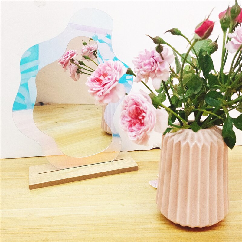 Stylish Wave Patterned Wall Mirror